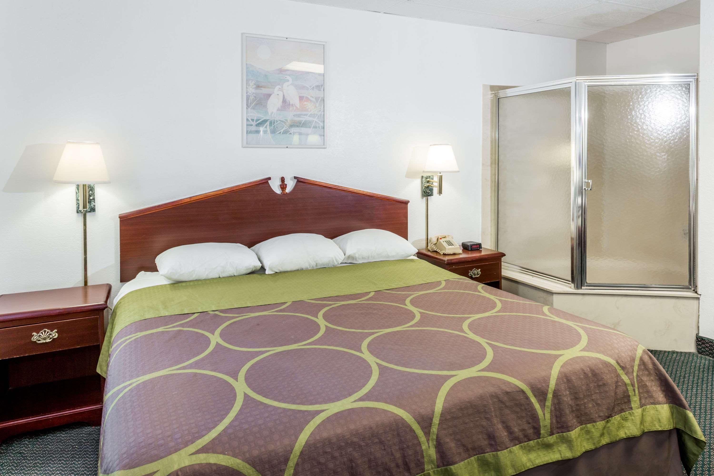 Super 8 By Wyndham Pompano Beach Bagian luar foto